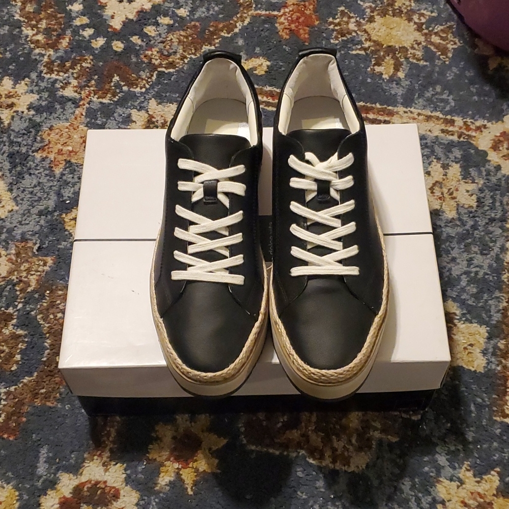 Dolce vita Tinley black leather sneakers